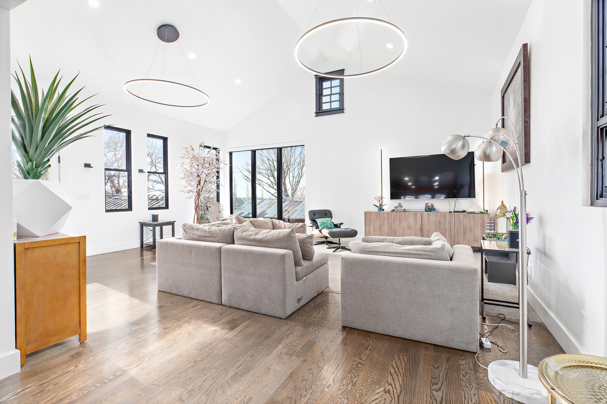 ALPINE HILLS - Residential