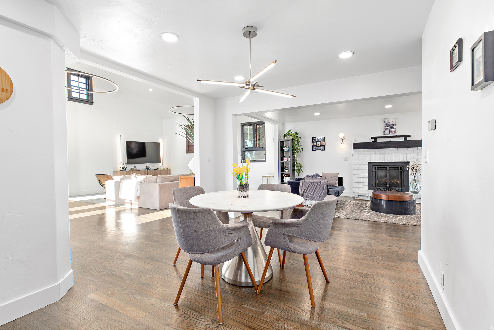 ALPINE HILLS - Residential