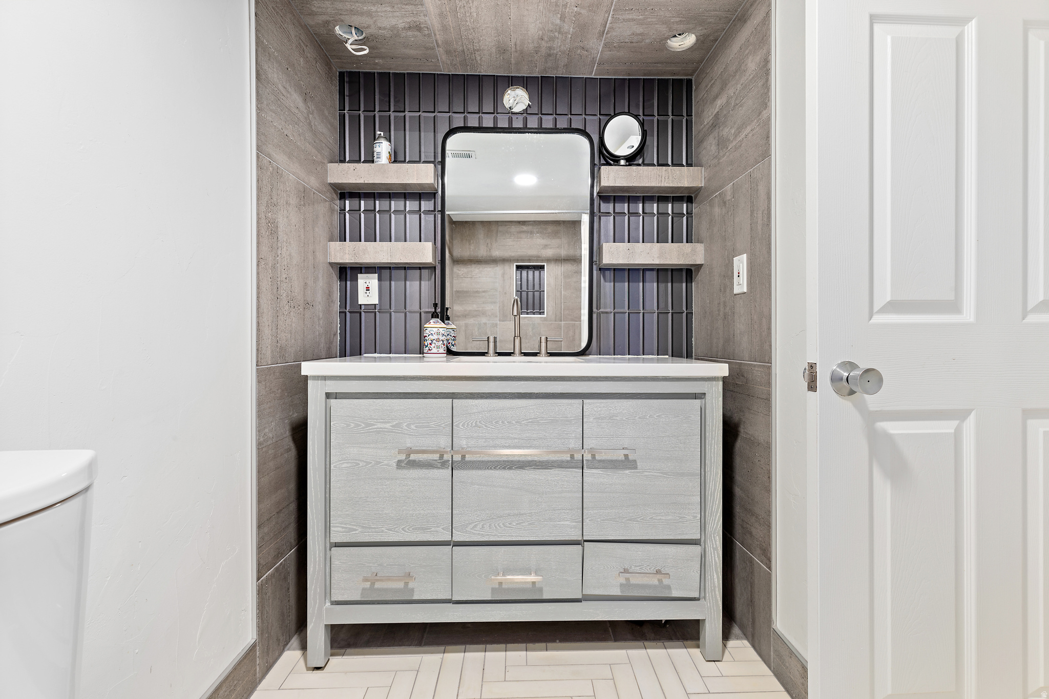 ALPINE HILLS - Residential