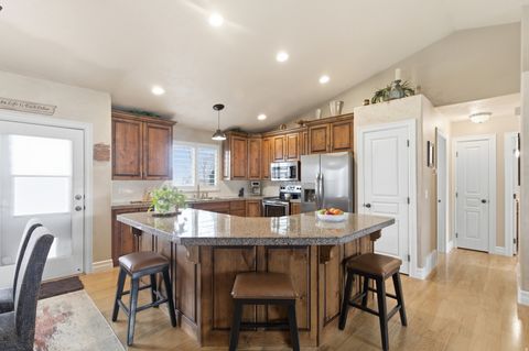 Tiny photo for 3448 S 550 W, Syracuse, UT 84075 (MLS # 2129208)