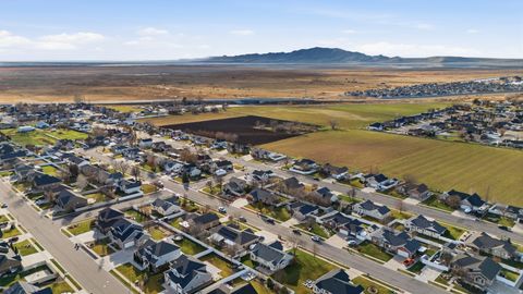 Tiny photo for 3448 S 550 W, Syracuse, UT 84075 (MLS # 2129208)