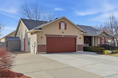 Tiny photo for 3448 S 550 W, Syracuse, UT 84075 (MLS # 2129208)