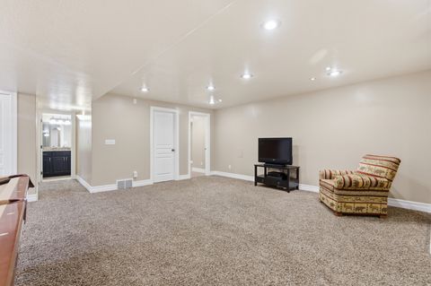 Tiny photo for 3448 S 550 W, Syracuse, UT 84075 (MLS # 2129208)