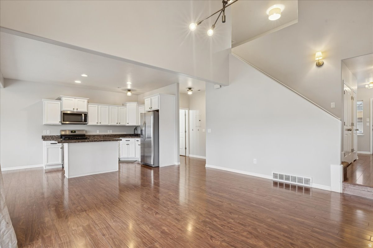 FARMINGTON CROSSING - Residential