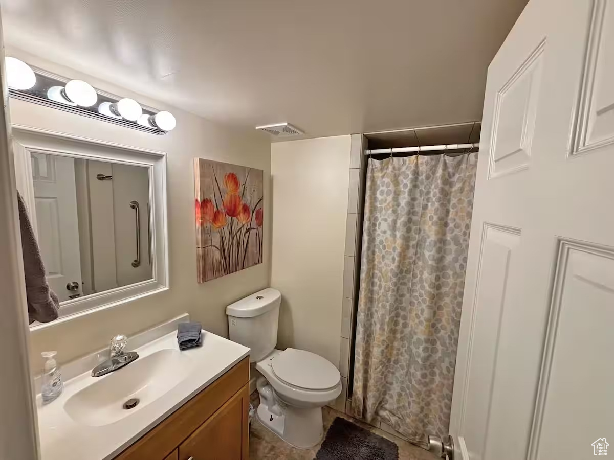 WHITE CITY - Residential