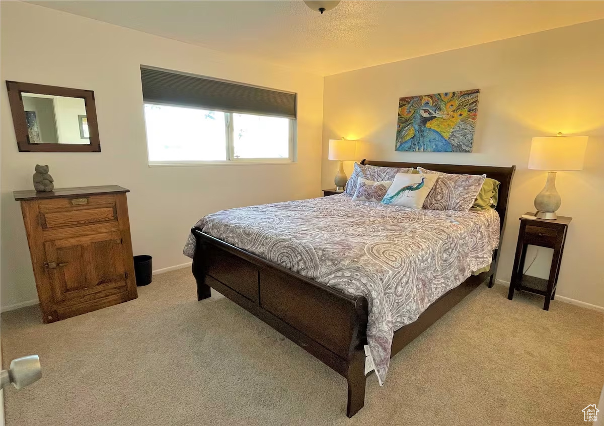 WHITE CITY - Residential