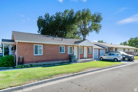 Tiny photo for 161 N GRANT AVE, American Fork, UT 84003 (MLS # 2117345)