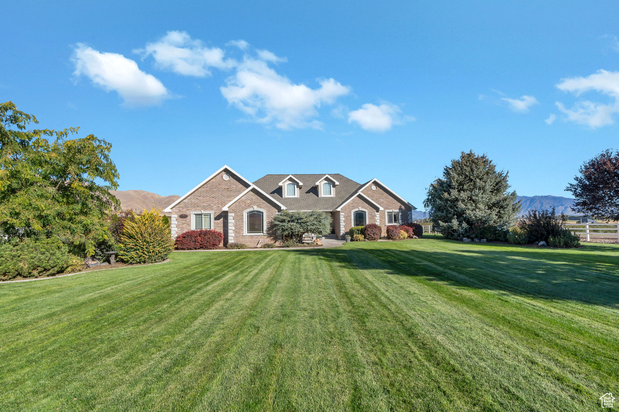 WEST MOUNTAIN ESTATES - Residential