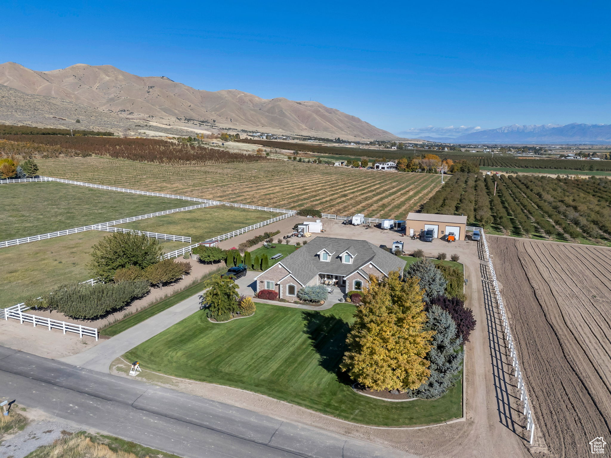 WEST MOUNTAIN ESTATES - Residential