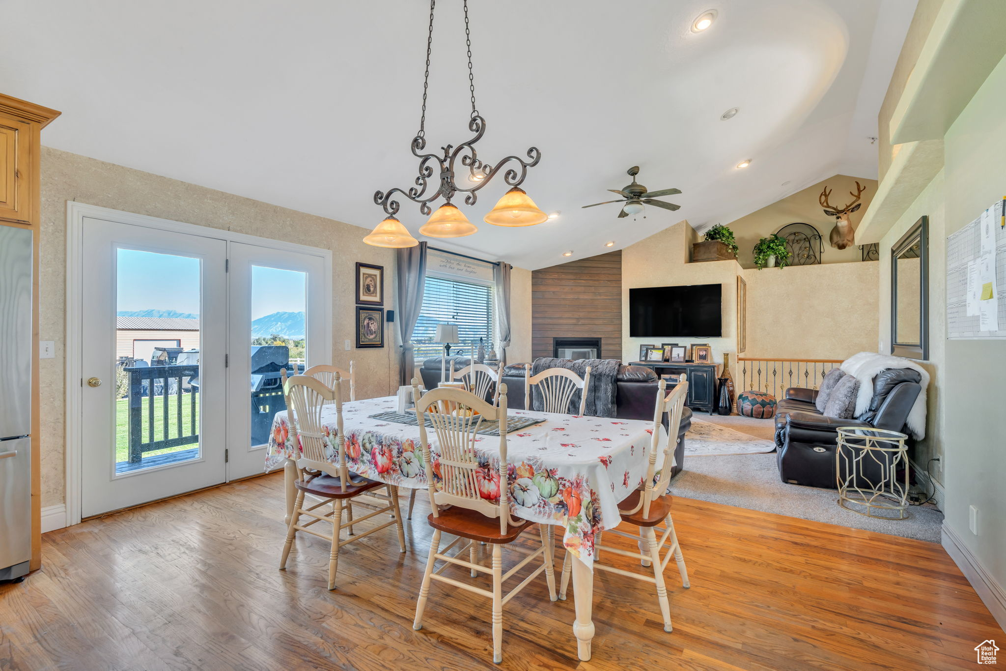 WEST MOUNTAIN ESTATES - Residential