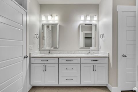 Tiny photo for 2508 E LONE HILL DR, Draper (UT Cnty), UT 84020 (MLS # 2091945)