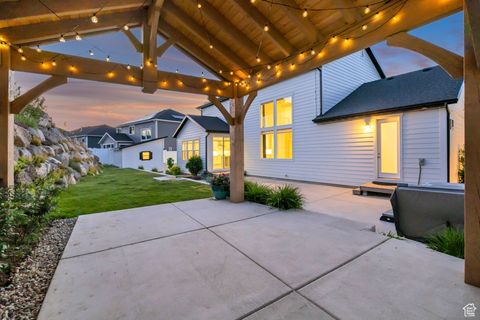 Tiny photo for 2508 E LONE HILL DR, Draper (UT Cnty), UT 84020 (MLS # 2091945)