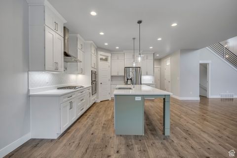 Tiny photo for 2508 E LONE HILL DR, Draper (UT Cnty), UT 84020 (MLS # 2091945)