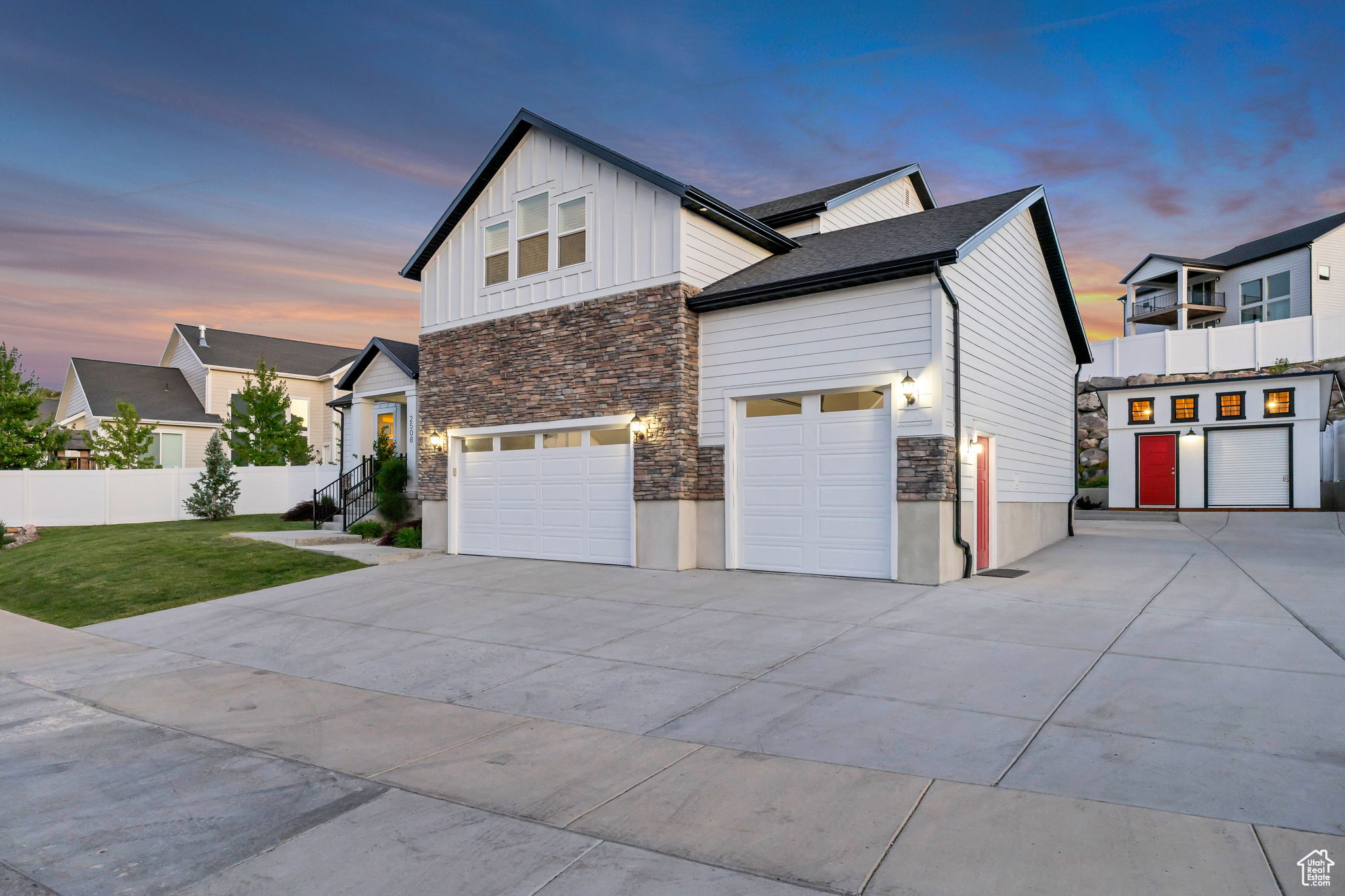 HIDDEN CANYON ESTATES - Residential