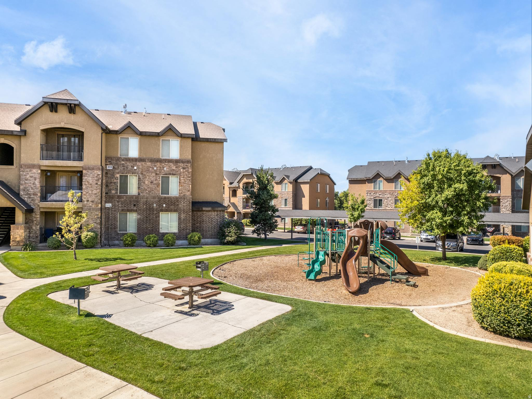 RIDGESTONE - Residential