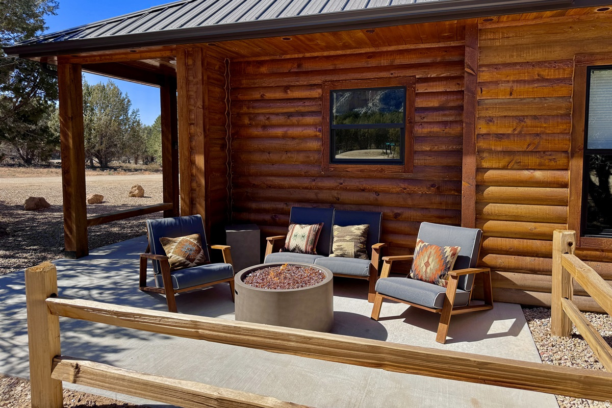 QUARTER CIRCLE H - Residential