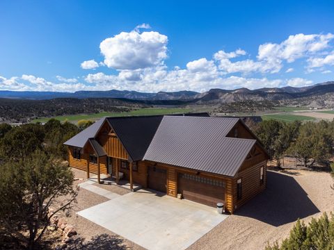 Tiny photo for 1045 S PINYON PINE DR, Orderville, UT 84758 (MLS # 2132854)