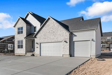 Tiny photo for 3816 W 2300 N, Clinton, UT 84015 (MLS # 2133454)
