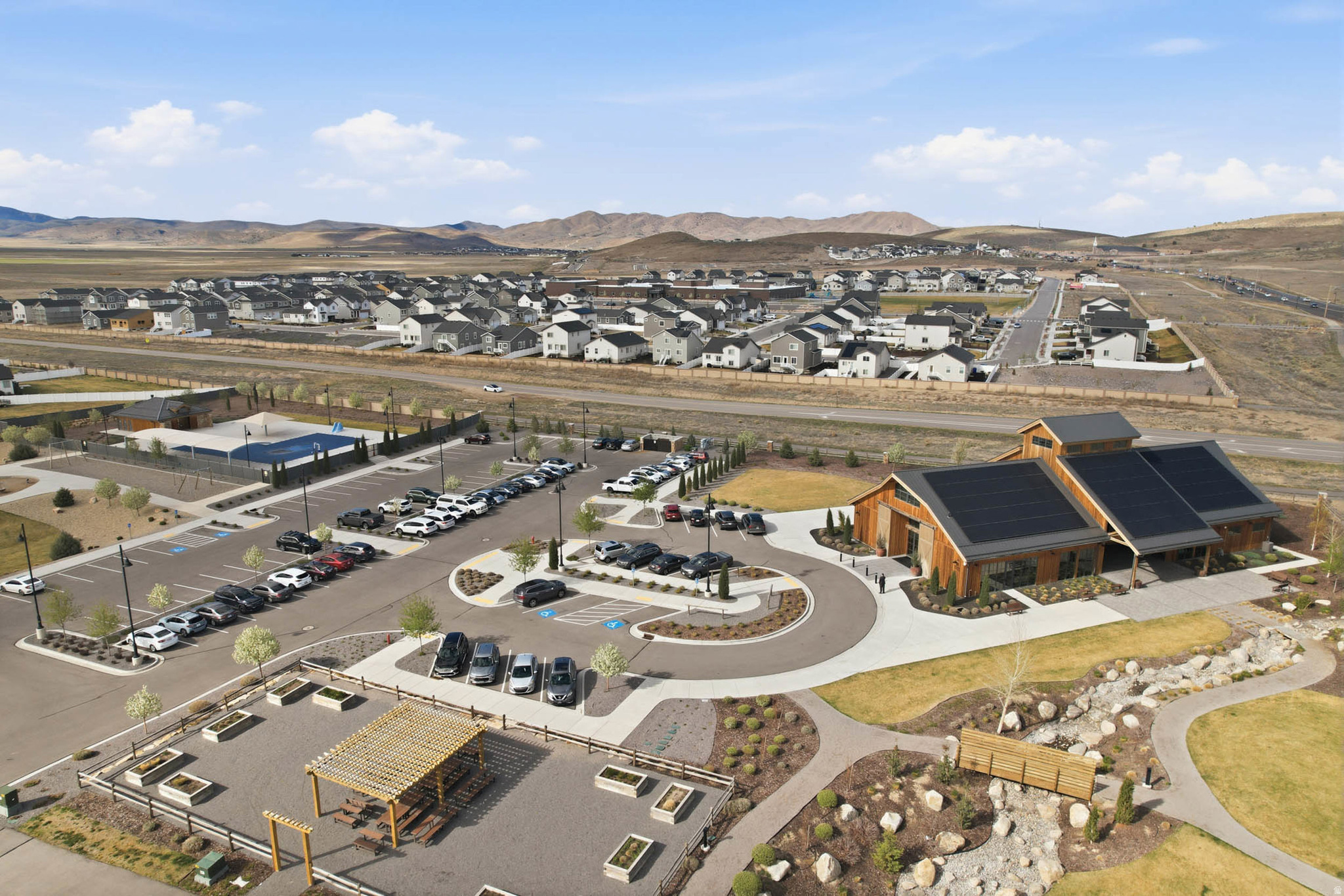 OVERLAND - Residential