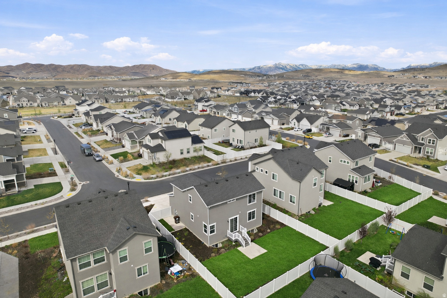 OVERLAND - Residential