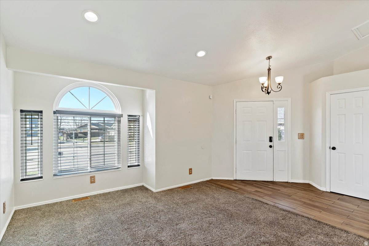 SPENCER ESTATES - Residential