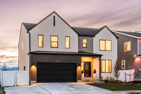 Photo of 5189 N WILLOW TREE RD #402, Eagle Mountain, UT 84005 (MLS # 2155894)