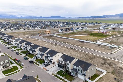 Tiny photo for 5189 N WILLOW TREE RD #402, Eagle Mountain, UT 84005 (MLS # 2155894)