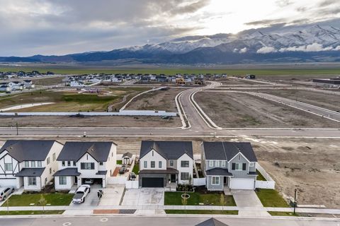 Tiny photo for 5189 N WILLOW TREE RD #402, Eagle Mountain, UT 84005 (MLS # 2155894)