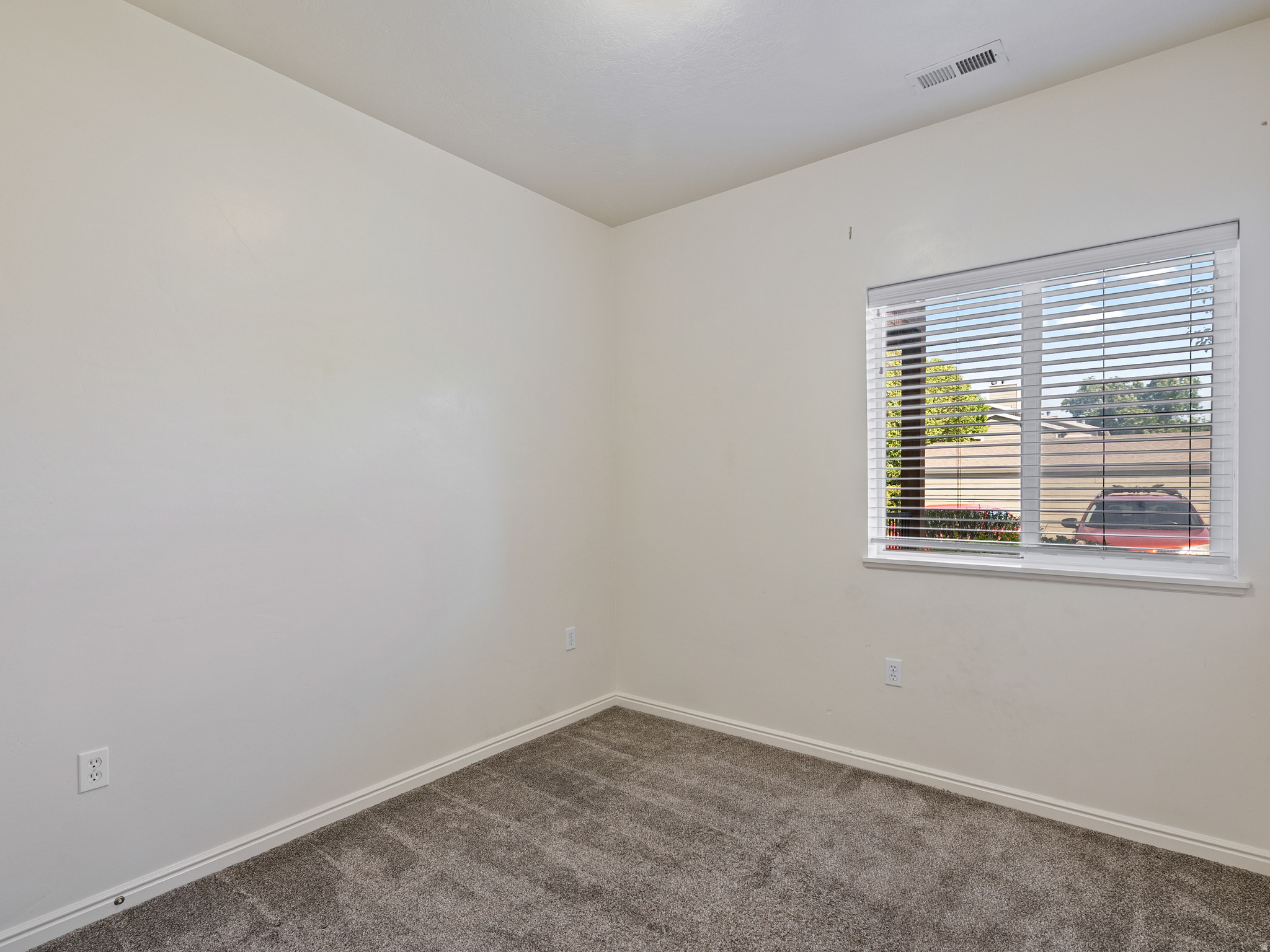 BELLA MONTE AT DRAPER MEADOWS CONDOS - Residential