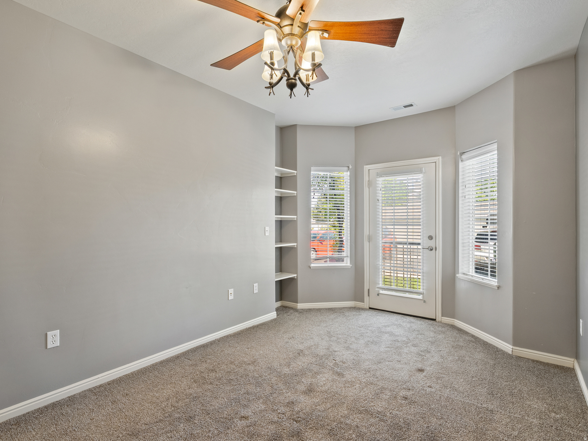 BELLA MONTE AT DRAPER MEADOWS CONDOS - Residential