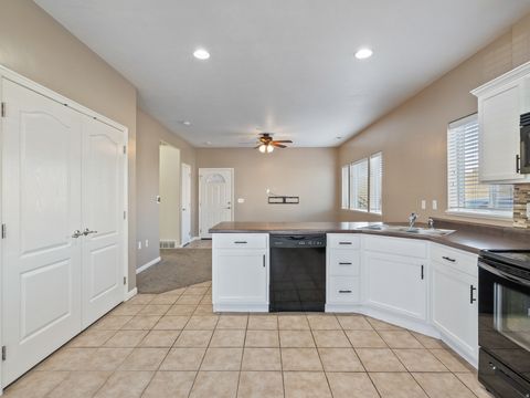 Tiny photo for 114 E BELLA MONTE DR. S #UNIT 1, Draper, UT 84020 (MLS # 2152354)