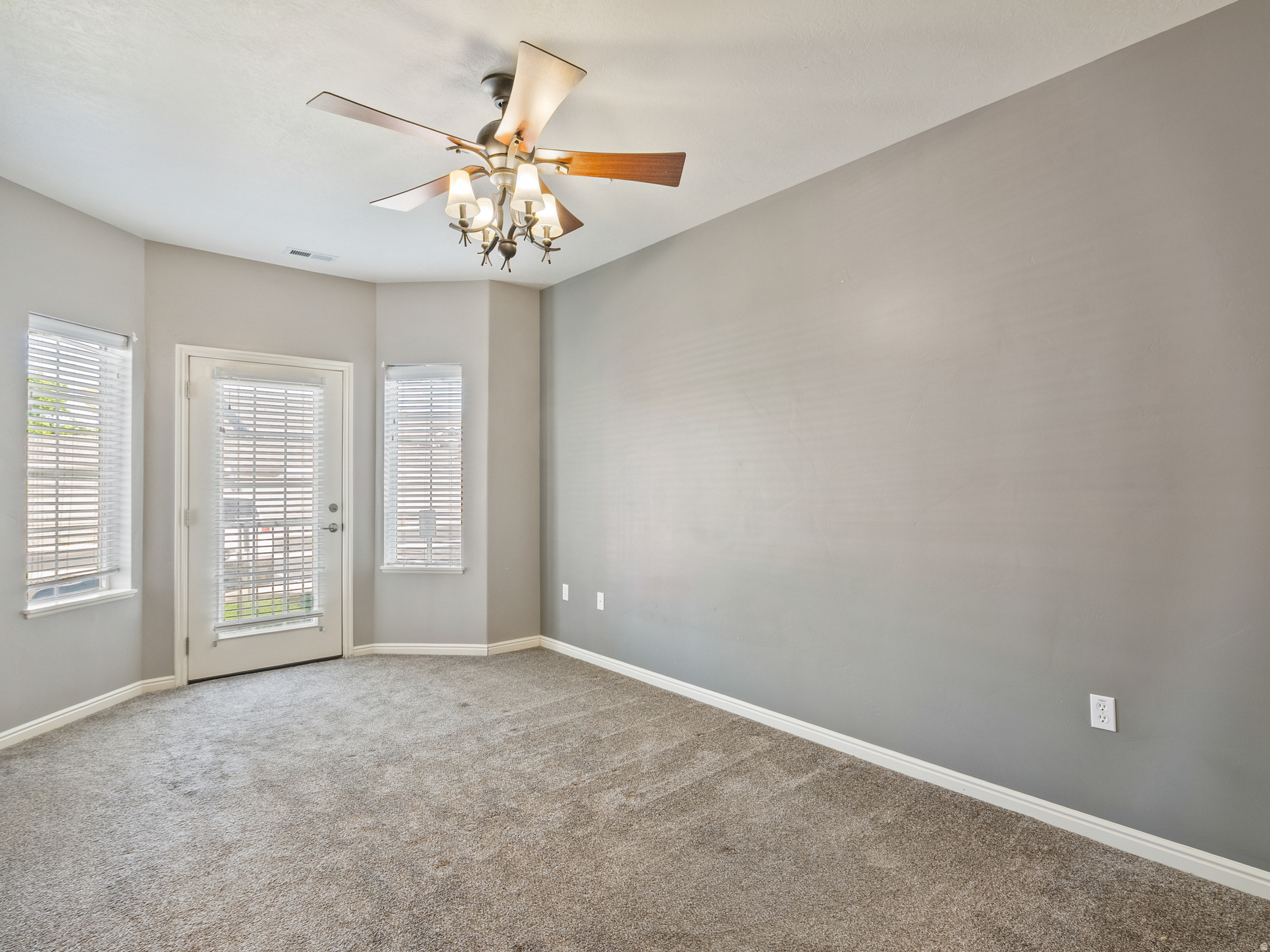 BELLA MONTE AT DRAPER MEADOWS CONDOS - Residential