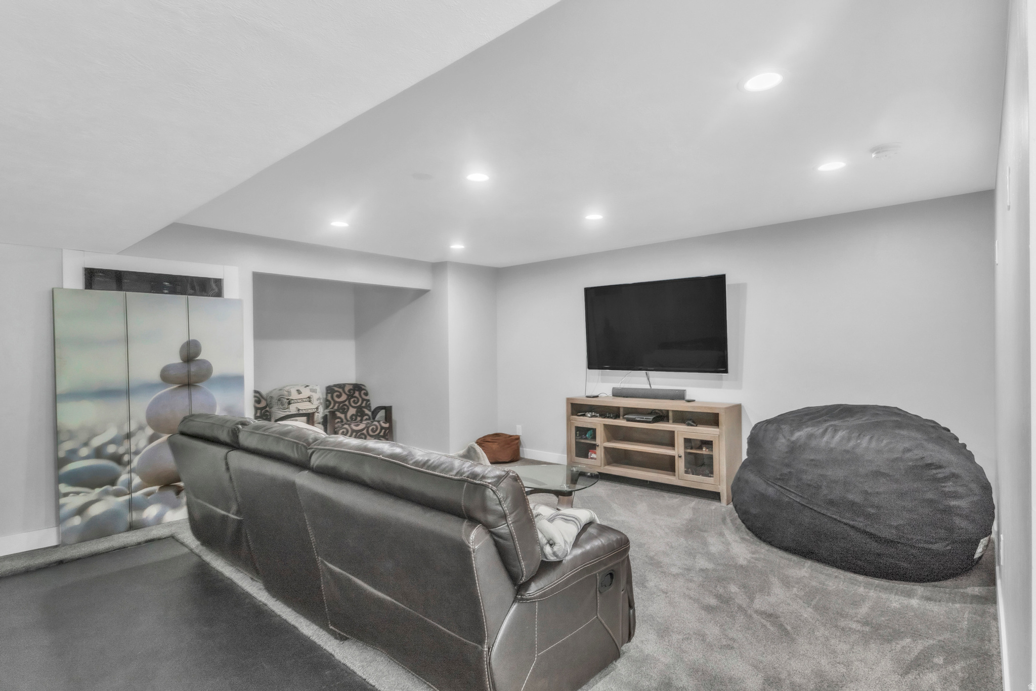 VILLAGE - Residential