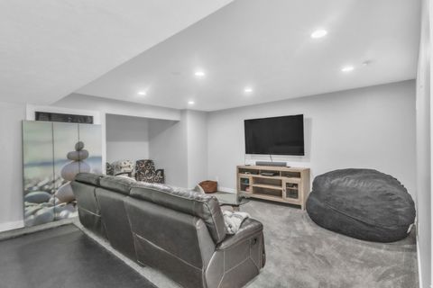 Tiny photo for 9732 S CALDERA LN, South Jordan, UT 84095 (MLS # 2121287)