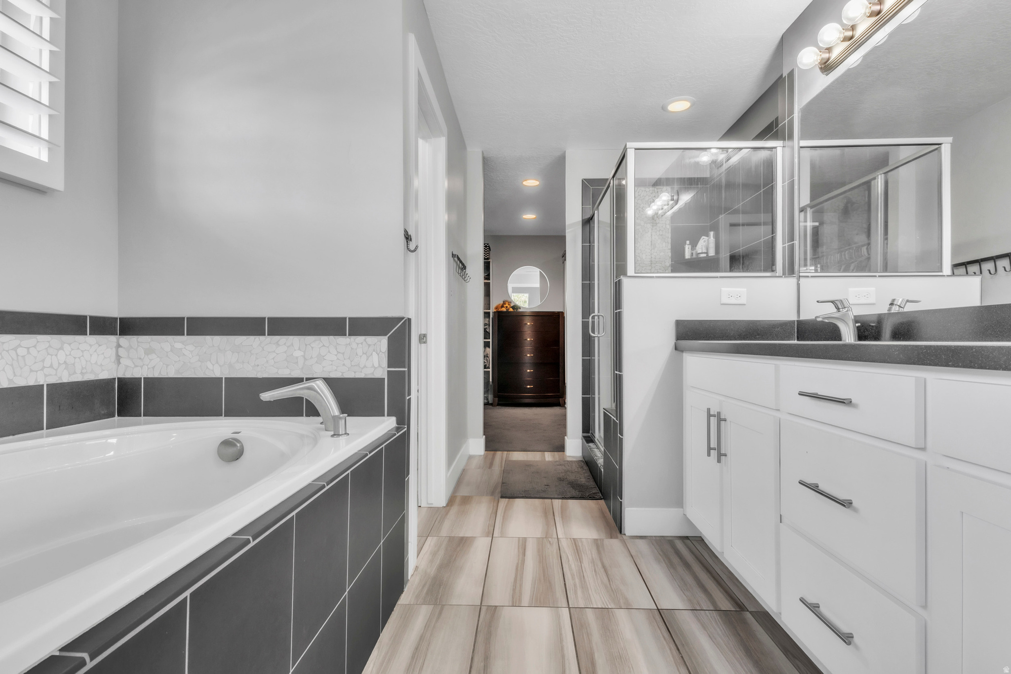 VILLAGE - Residential