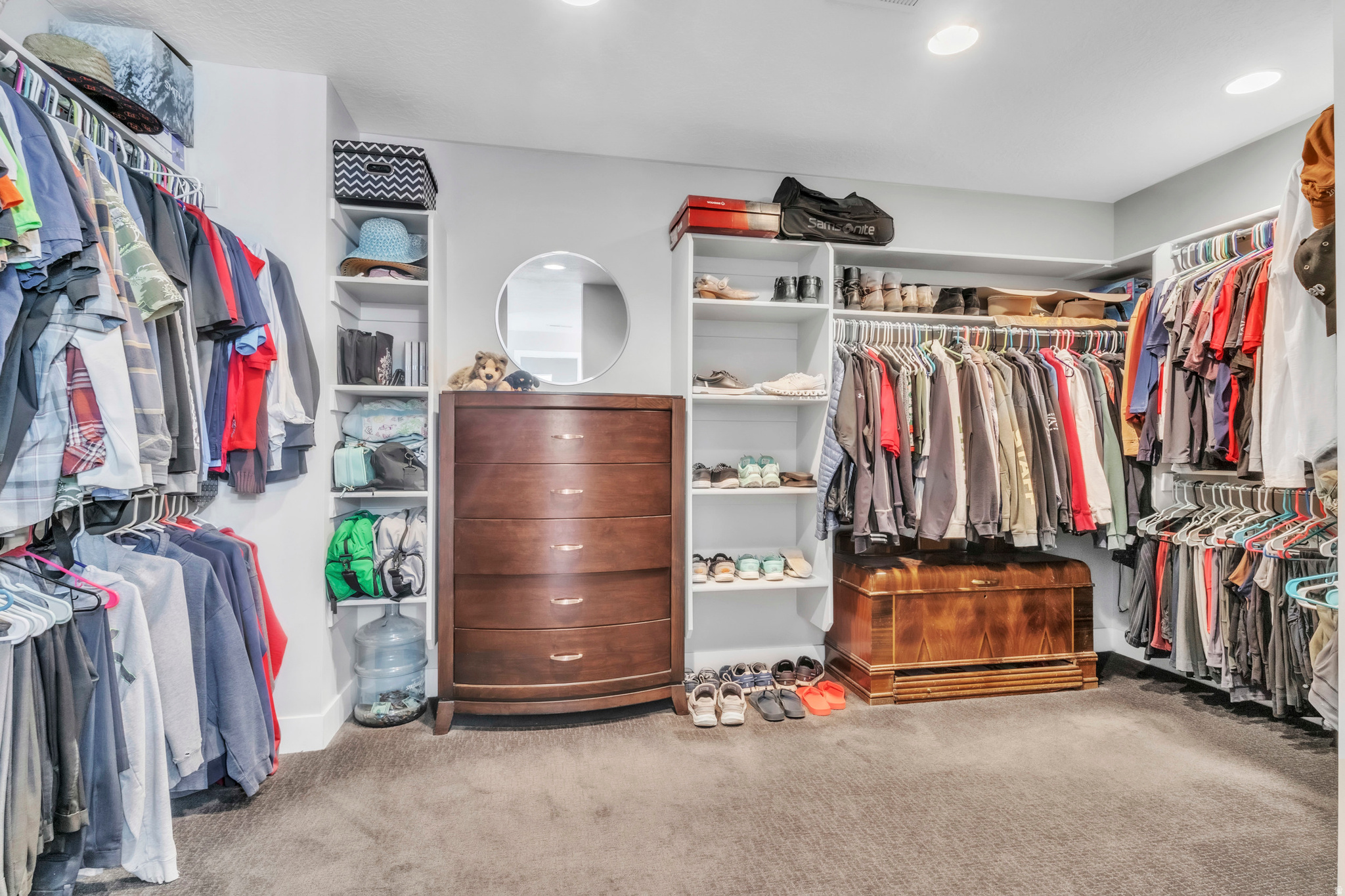 VILLAGE - Residential