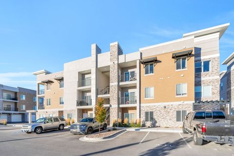 Photo of 2342 E 830 S #7, Spanish Fork, UT 84660 (MLS # 2120058)