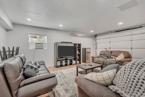 Tiny photo for 1769 S FOOTHILL DR, Salt Lake City, UT 84108 (MLS # 2150826)