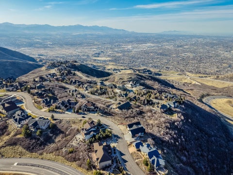 Tiny photo for 1565 E TRAIL CREST CT #18, Draper, UT 84020 (MLS # 2143292)