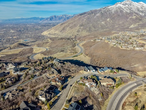 Tiny photo for 1565 E TRAIL CREST CT #18, Draper, UT 84020 (MLS # 2143292)