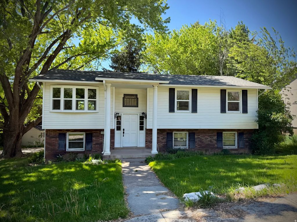 Photo of 2115 N FRUITLAND DR E, North Ogden, UT 84414 (MLS # 2156308)