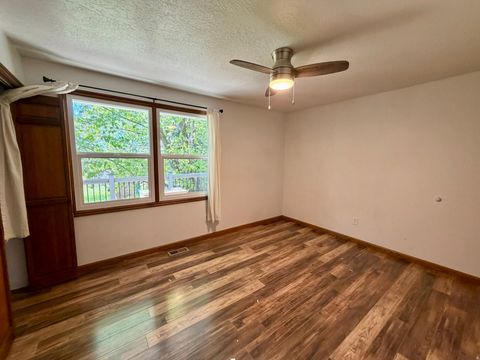 Tiny photo for 2115 N FRUITLAND DR E, North Ogden, UT 84414 (MLS # 2156308)