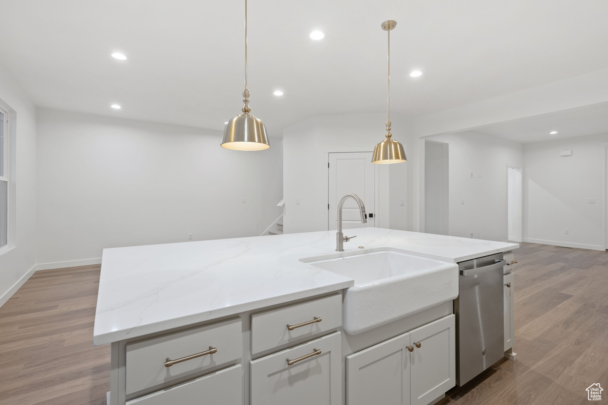 DAYBREAK - Residential