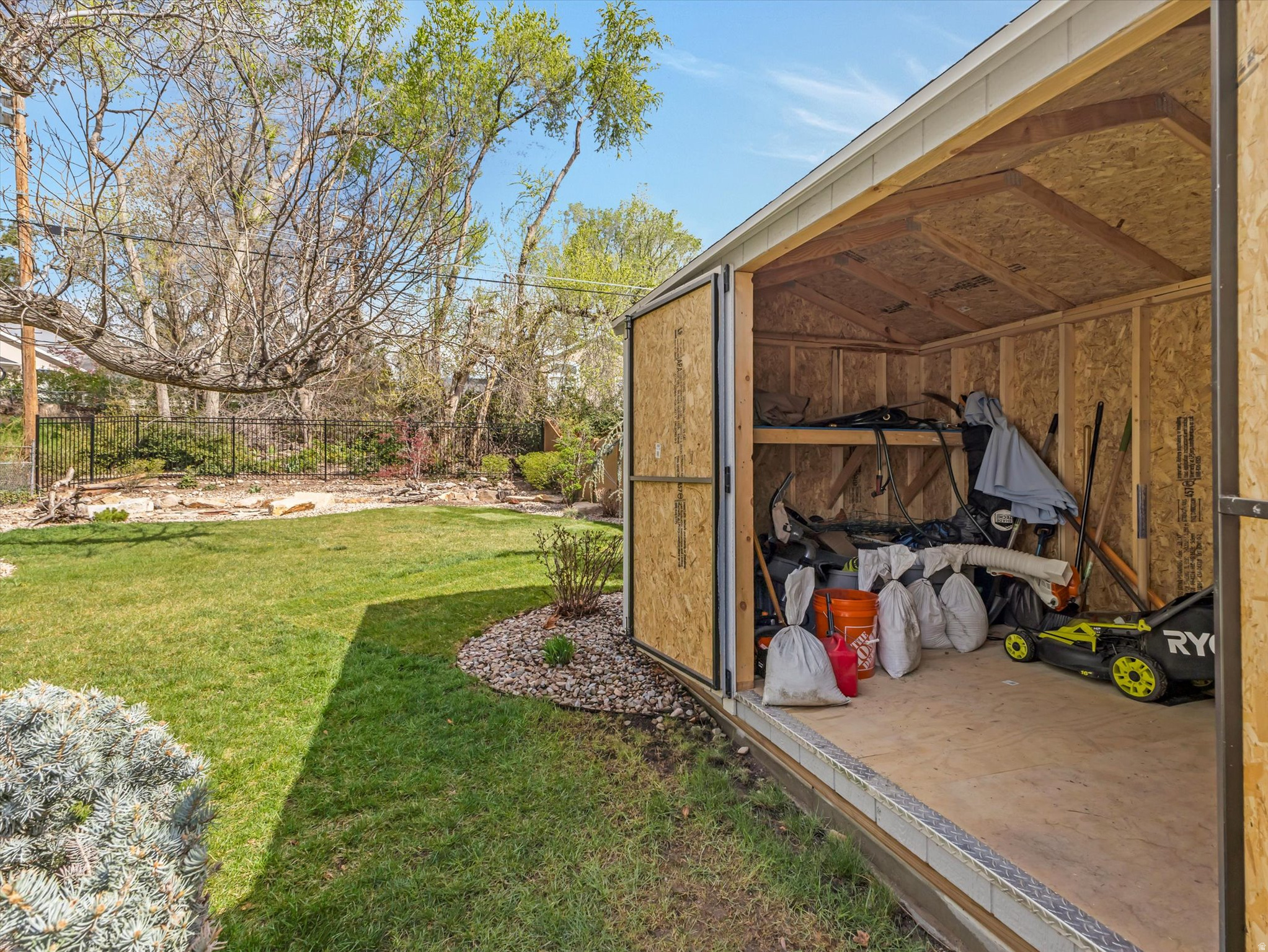 ROCKWOOD SUB - Residential