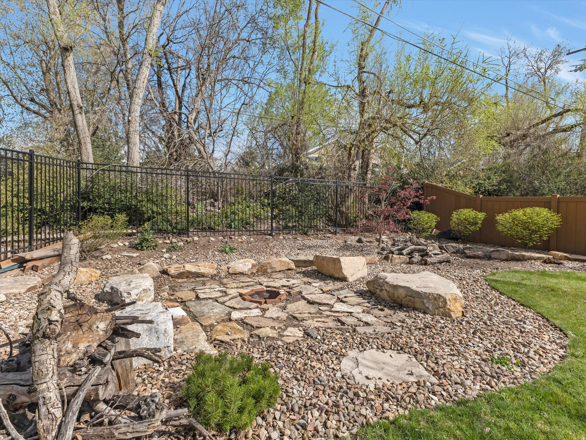 ROCKWOOD SUB - Residential