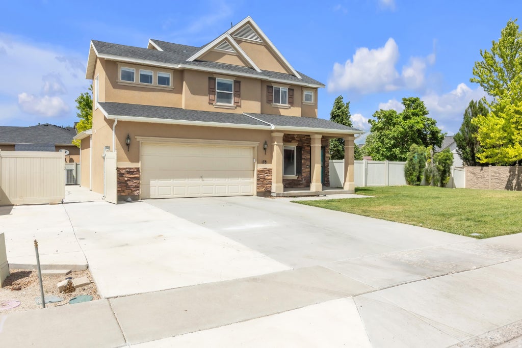 Photo of 178 W CONCHO WAY, Lehi, UT 84043 (MLS # 2170745)