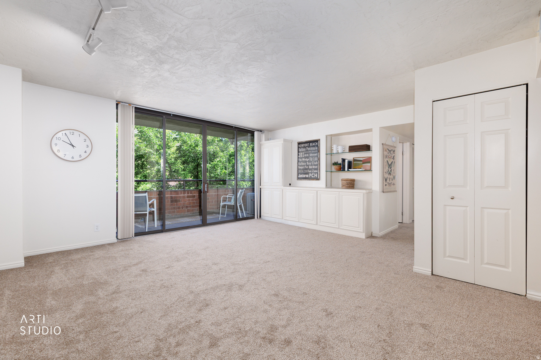 ARLINGTON PLACE - Residential