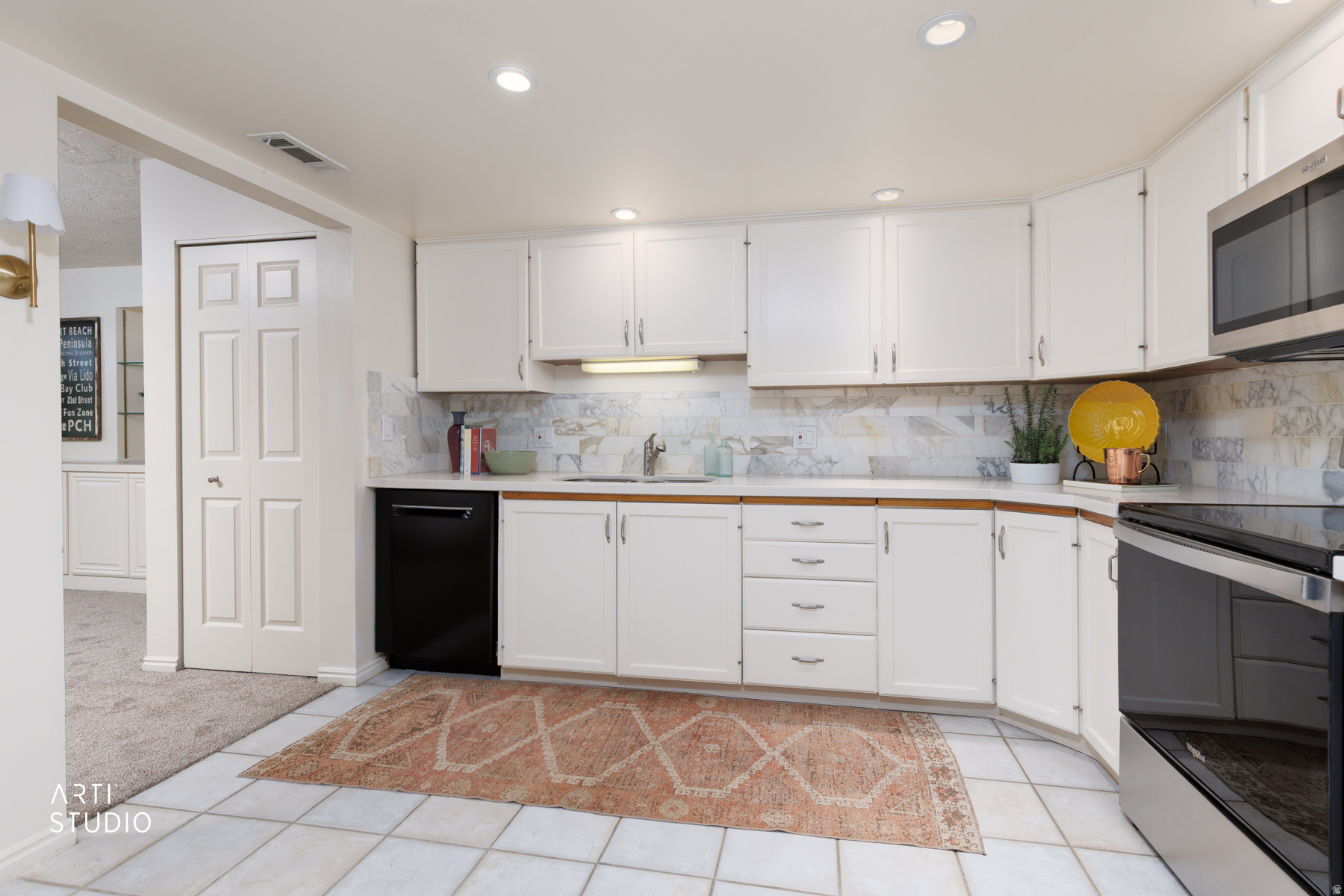 ARLINGTON PLACE - Residential