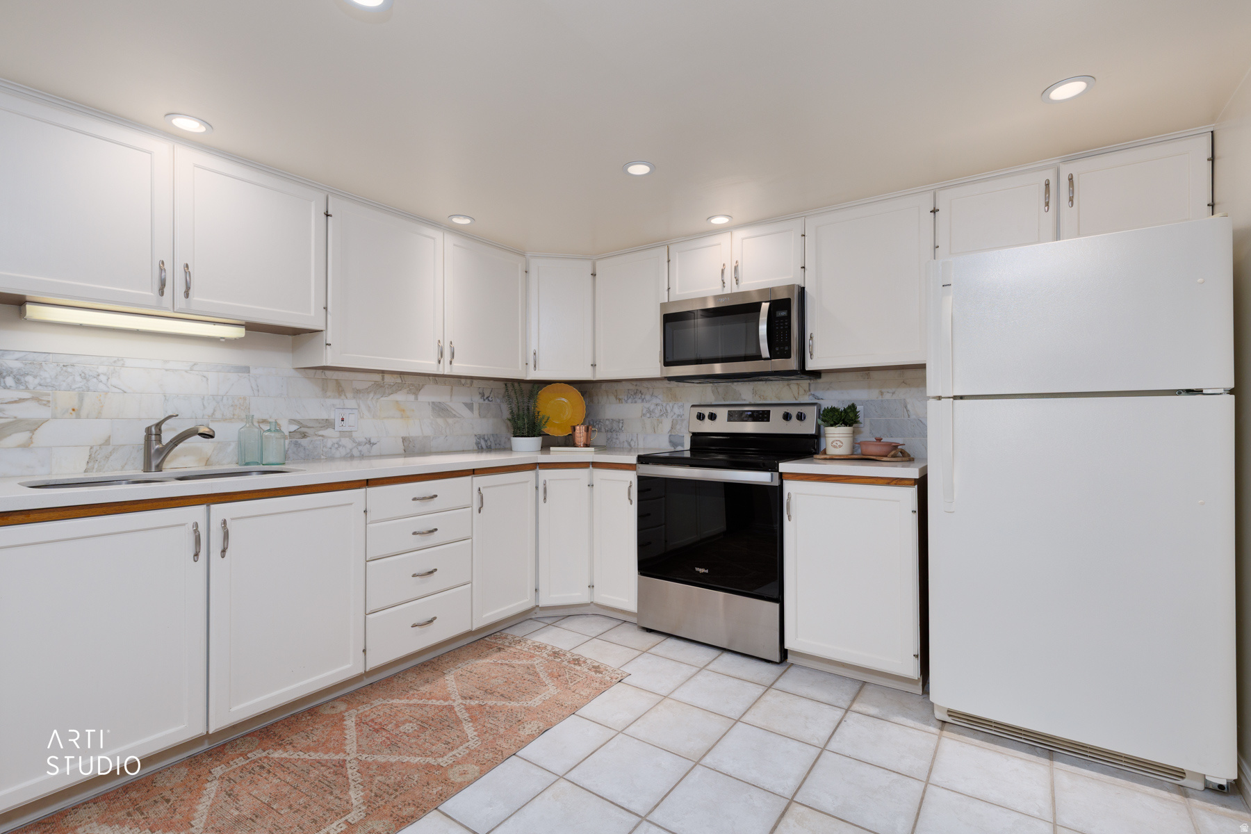 ARLINGTON PLACE - Residential