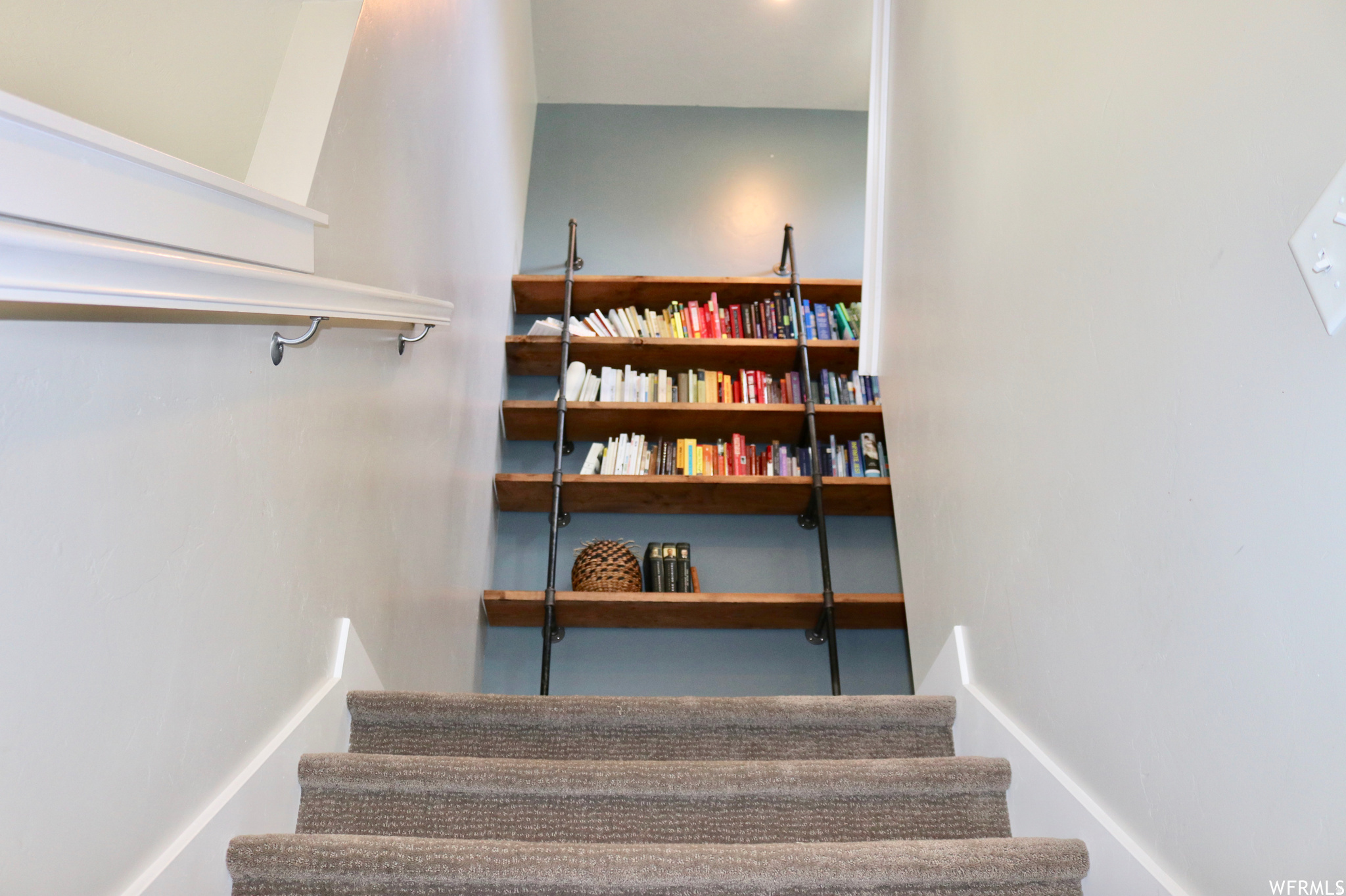 INDEPENDENCE AT THE POINT - Residential